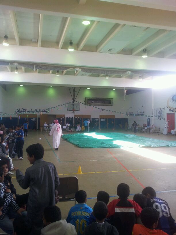 بالصور …مدارس الأبناء بمدينة الملك خالد العسكرية تقيم يوماً مفتوحاً لطلابها