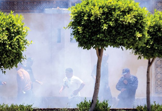 مصر: تفجيرات في محيط «الاتحادية» تقتل ضابطين... بعد تحذيرات