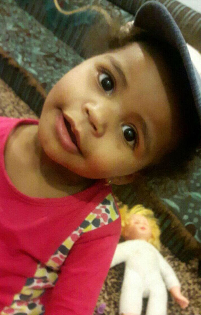 العثور على الطفلة المفقودة بحائل متوفاة داخل سيارة متعطلة