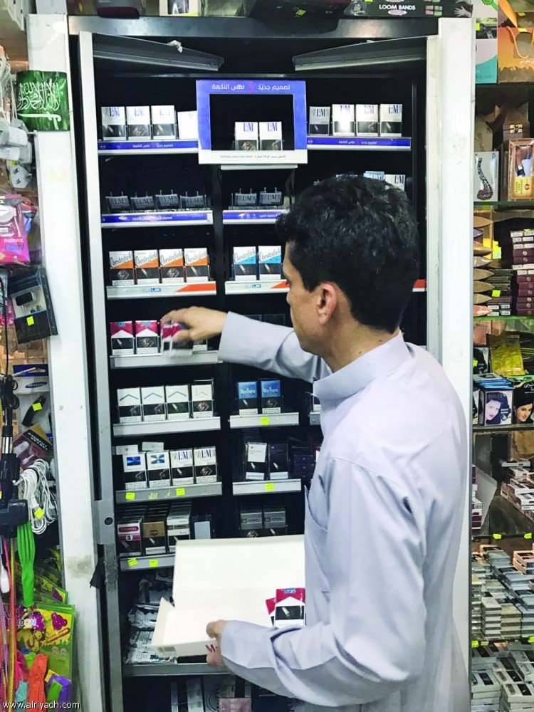 مبيعات قياسية للسجائر قبل ساعات من بدء تطبيق الضريبة.. والمشروبات الغازية بشكل طفيف