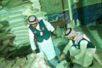 بالصور.. استدعاء صاحب مزرعة بعد ضبط مستودع دقيق مخالف بالقصيم