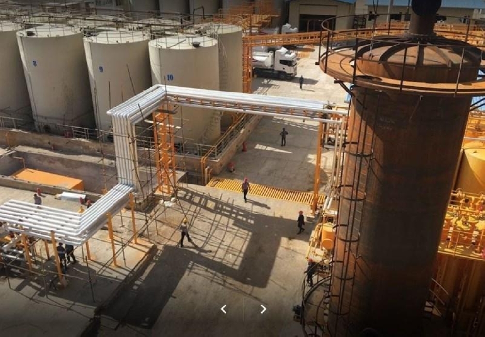 إيران تعتزم بيع نفط في «السوق الرمادية»