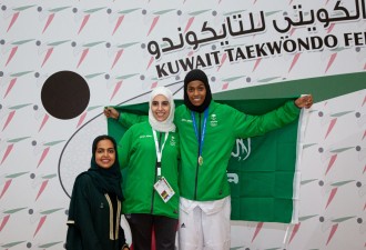 نساء أخضر التايكوندو وصيف الخليج